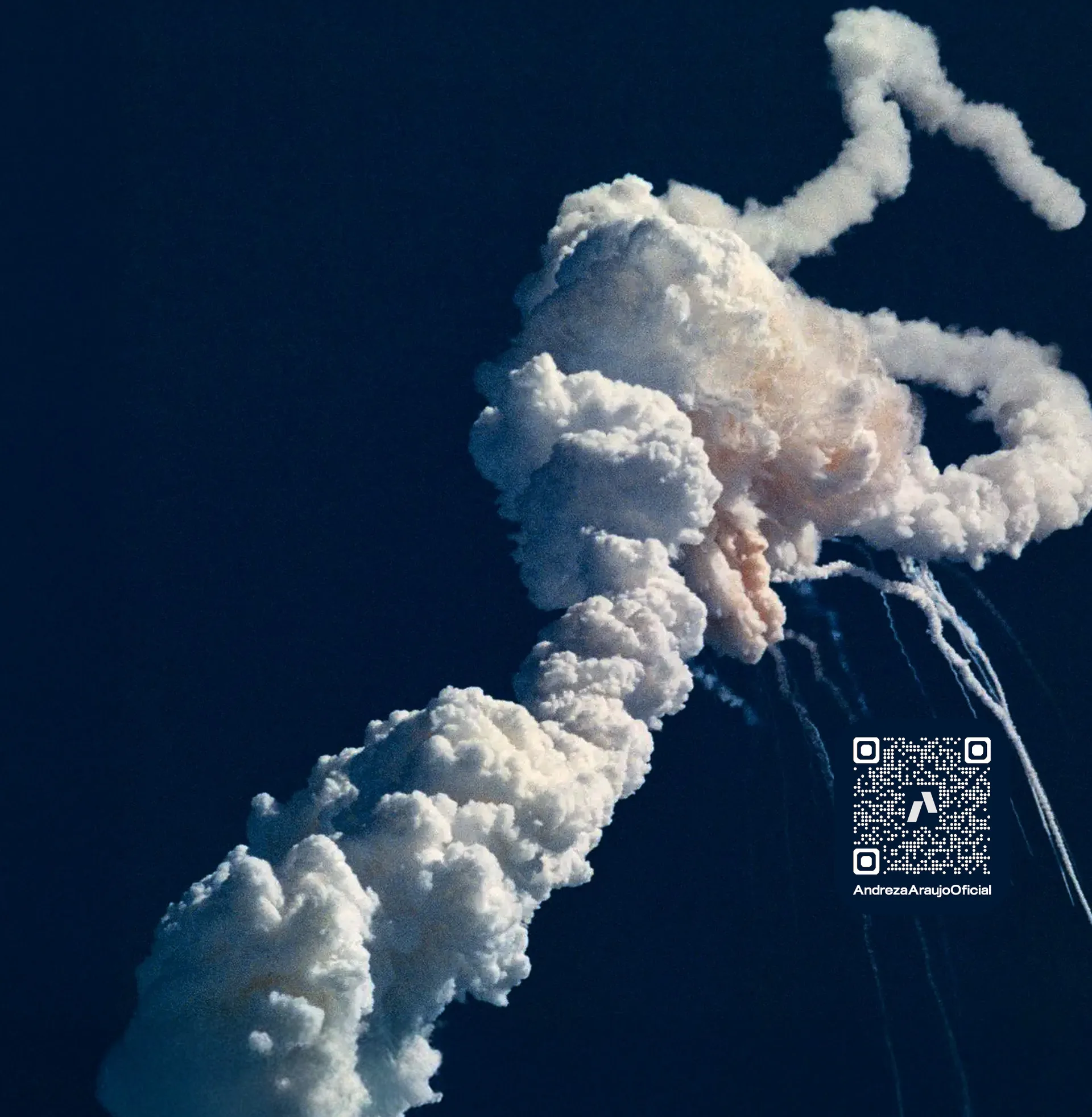 Lançamento do ônibus espacial Challenger em 28 de janeiro de 1986, mostrando a rastro de fumaça em forma de Y após a desintegração 73 segundos depois da decolagem